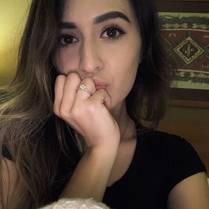 Meet your Posher, Itzel